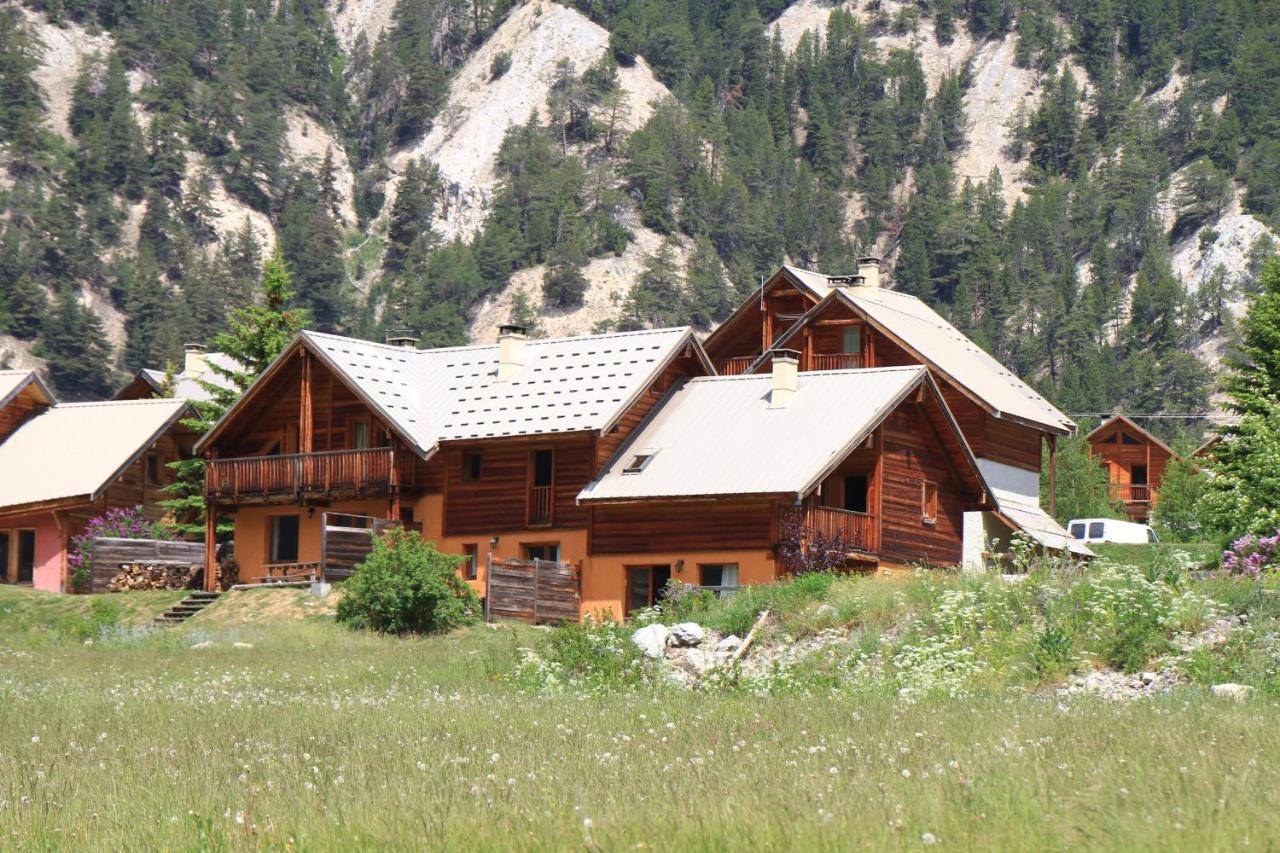 Le Gouroùn Hameau des Chazals Nevache Hautes Alpes Exterior foto