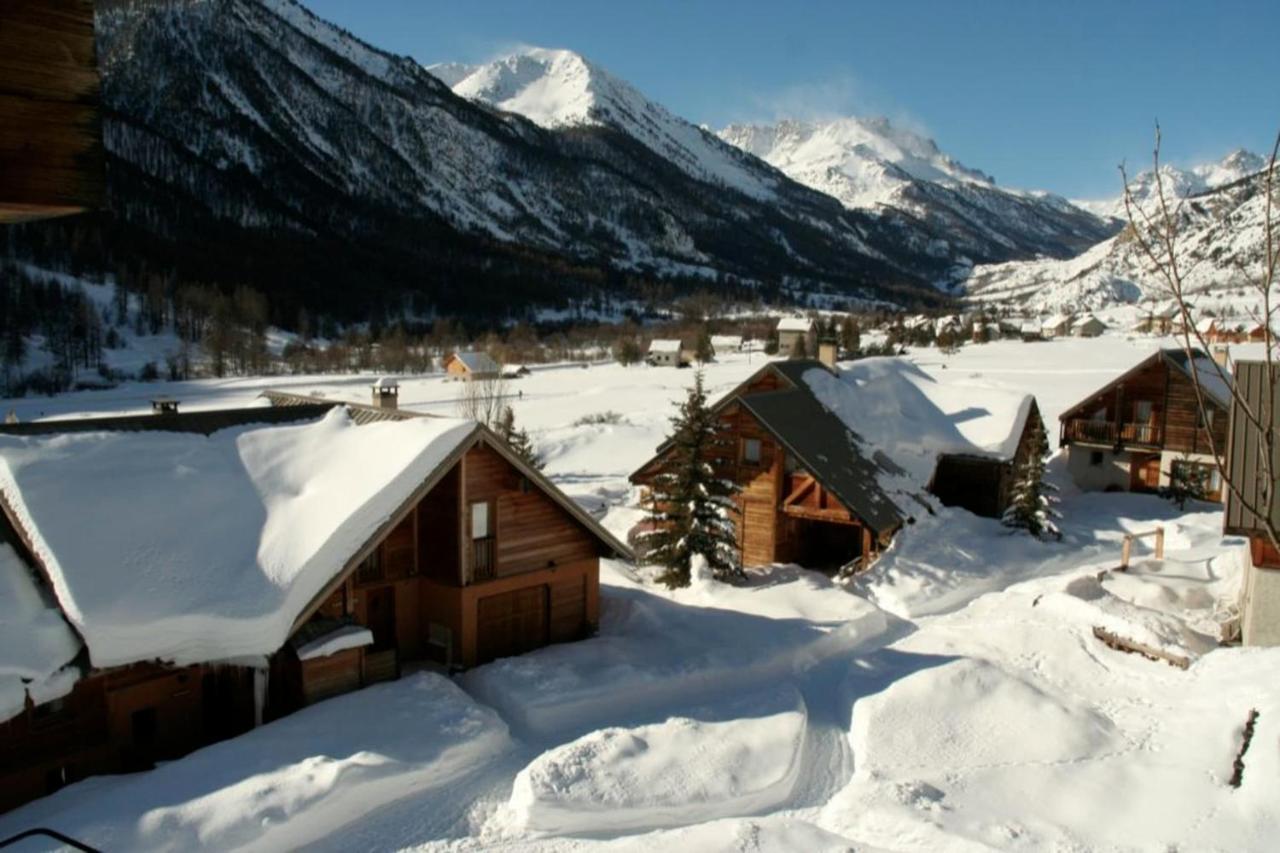 Le Gouroùn Hameau des Chazals Nevache Hautes Alpes Exterior foto